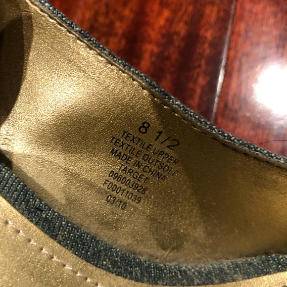 Xhilaration Denim Wedge Shoe, 8 1/2 - Picture 4 of 5